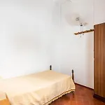 Camps 4 Bedroom House, 別荘 *