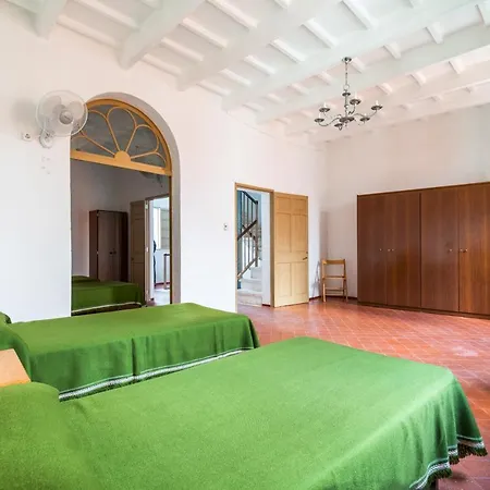 Camps 4 Bedroom House, Prázdninový dům